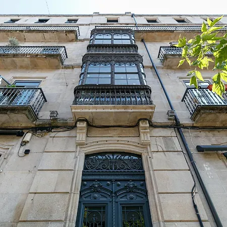 Sencillo En El Corazon De By فيجو